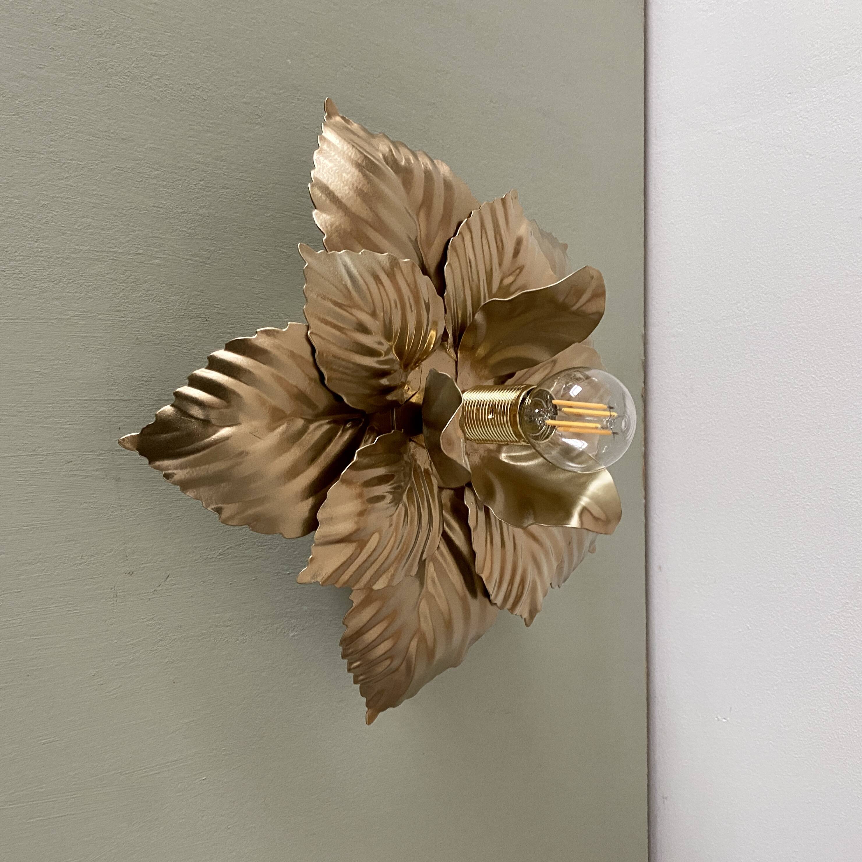 Vintage wall light in gold metal