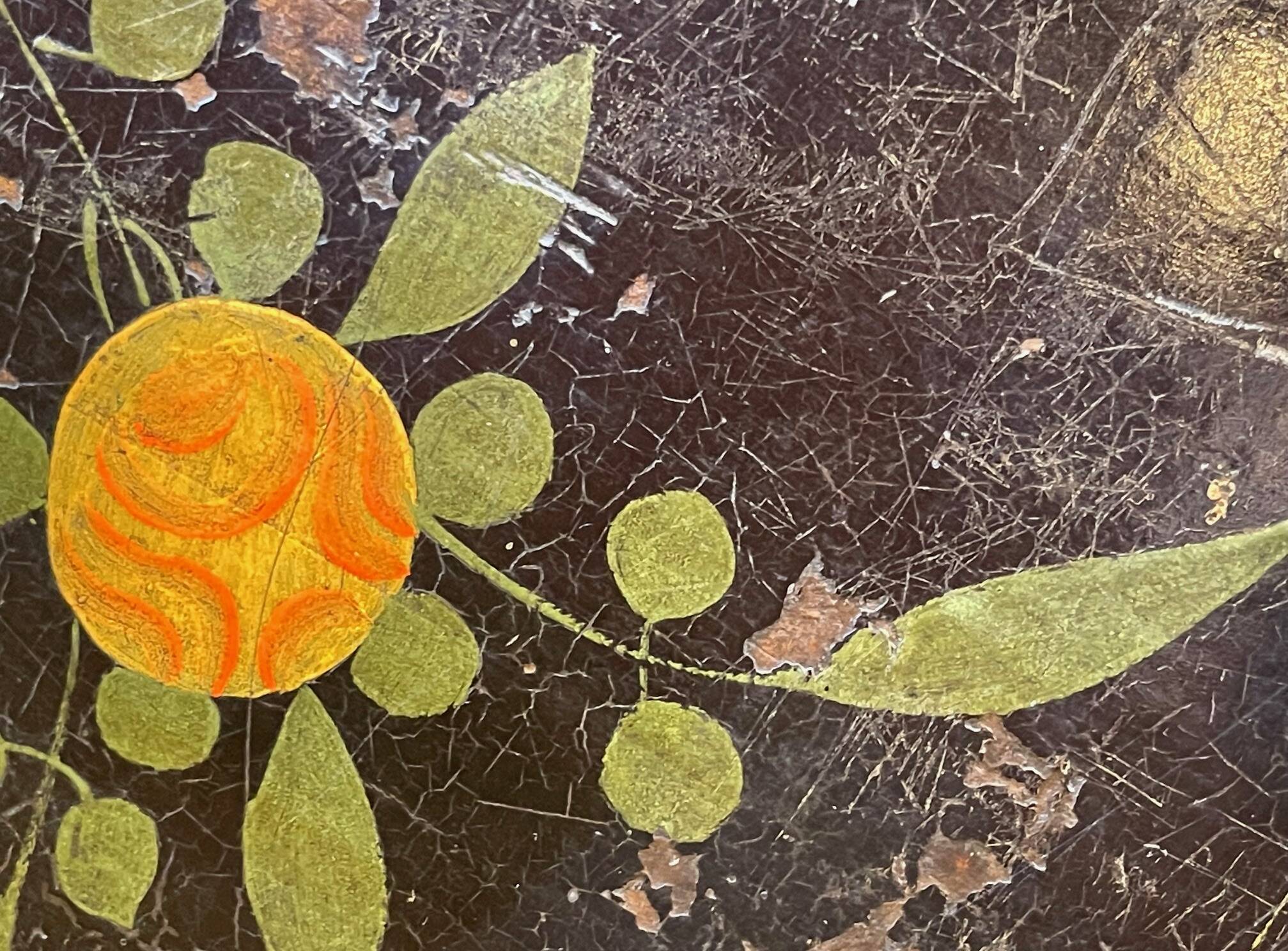 Antique Chinese chest with 2 doors