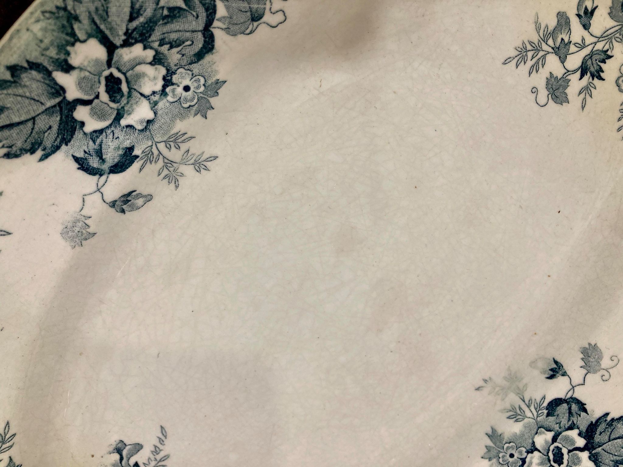 Oval dish Terre de Fer Saint-Amand - Hamage model Mare-Louise