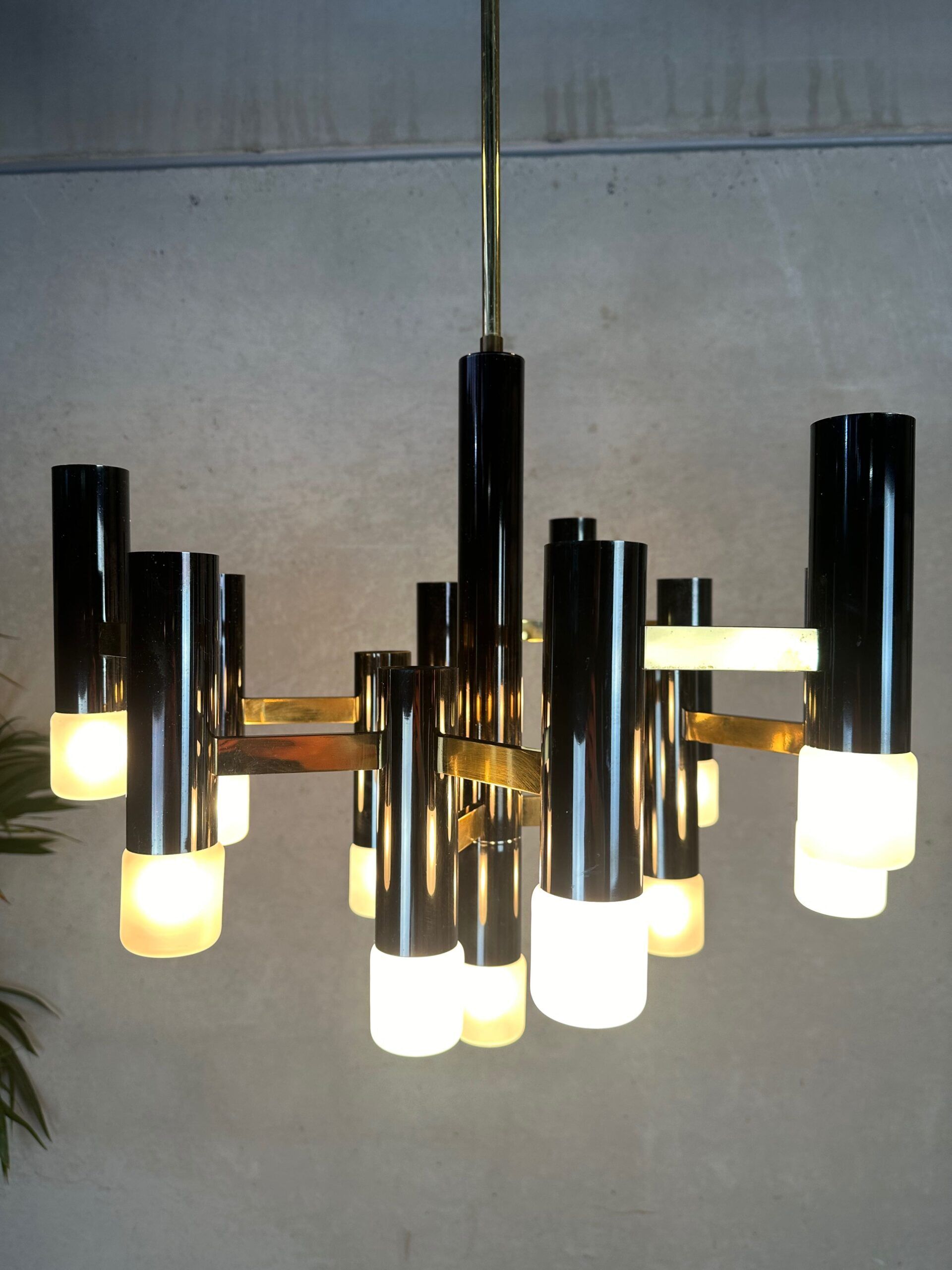 Vintage design 'hexagon' black & gold chandelier – Boulanger