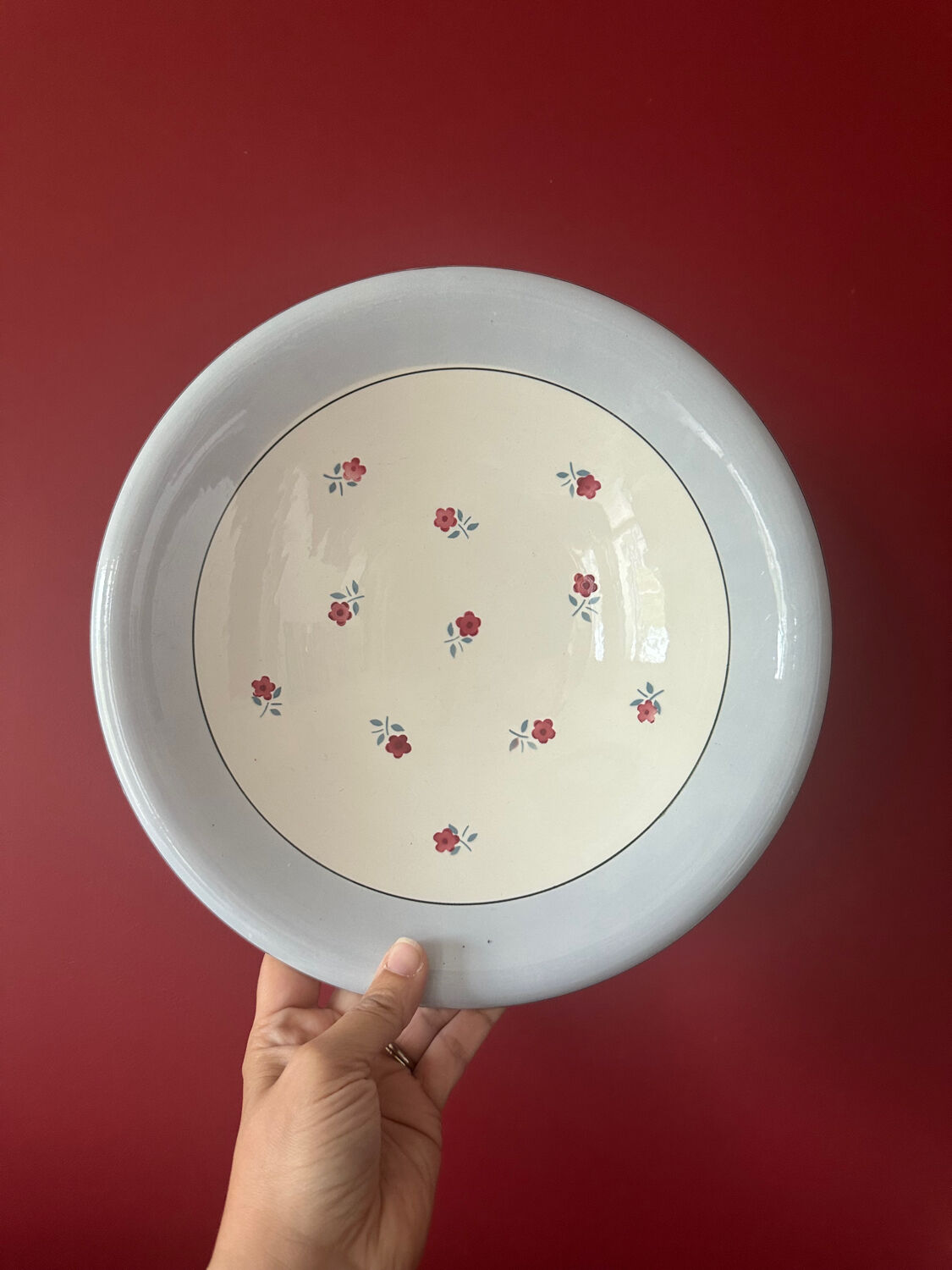 Vintage flower plate