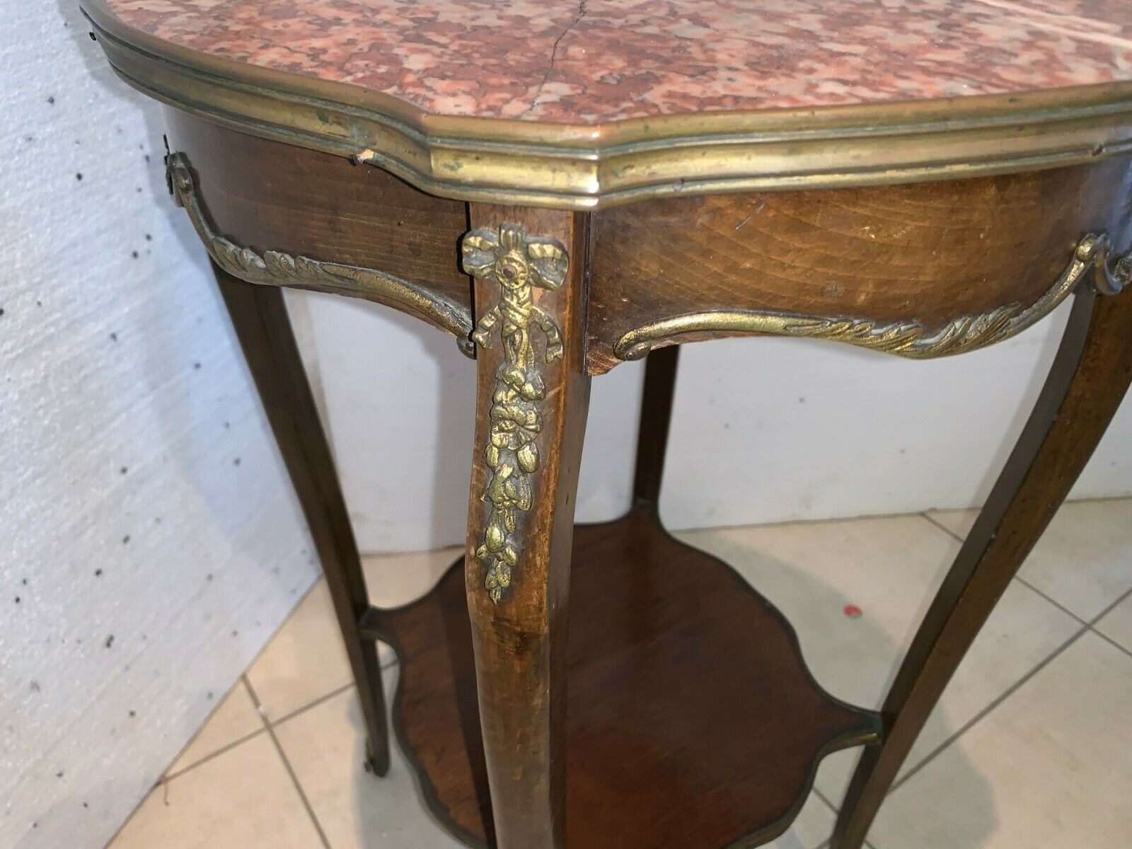 Napoleon III Mahogany and Marble Healing 20th Century Leg Tablet