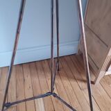 Tripod tube floor lamp