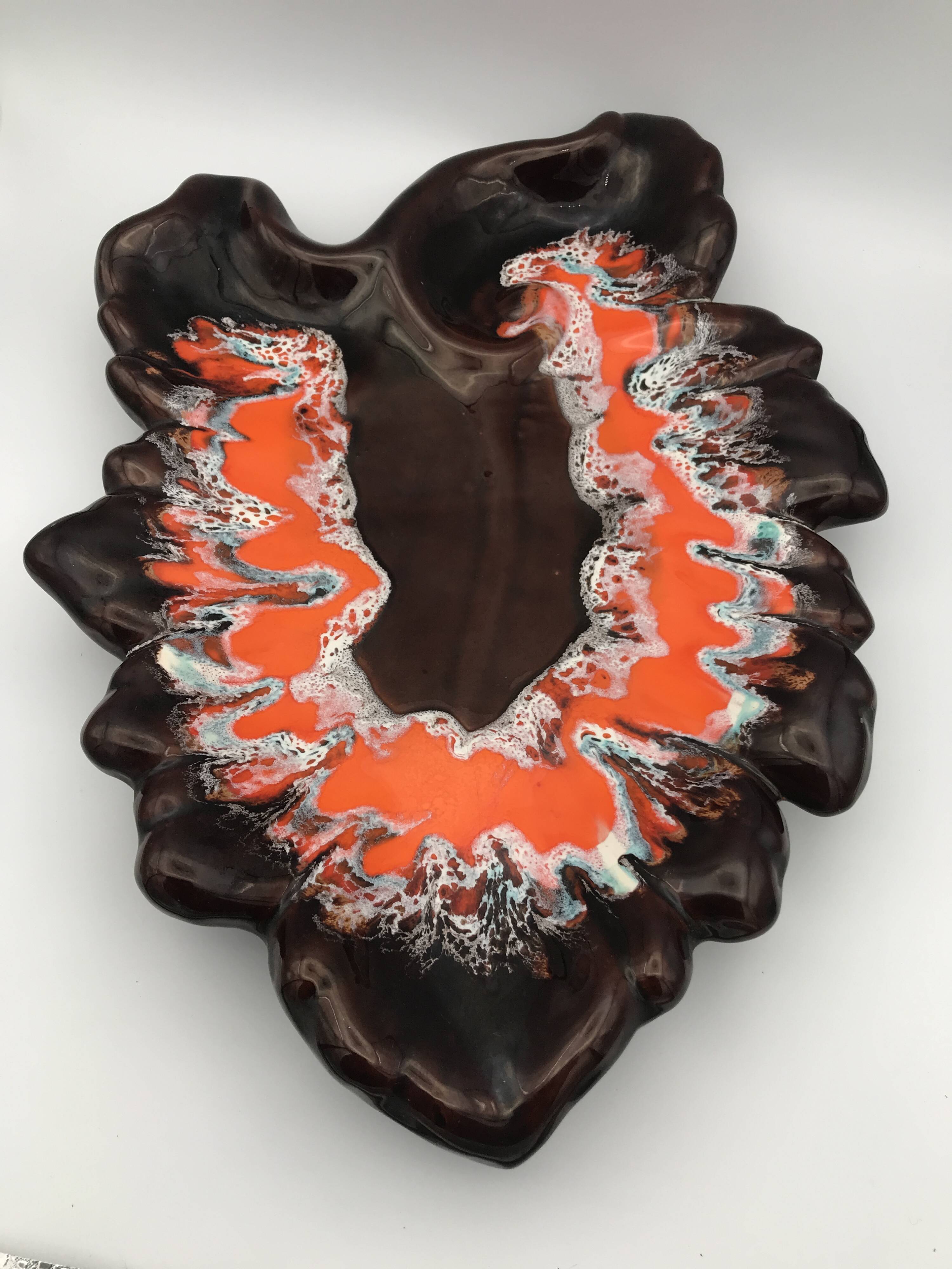 Ceramic center dish from vallauris leaf shape 42 cm