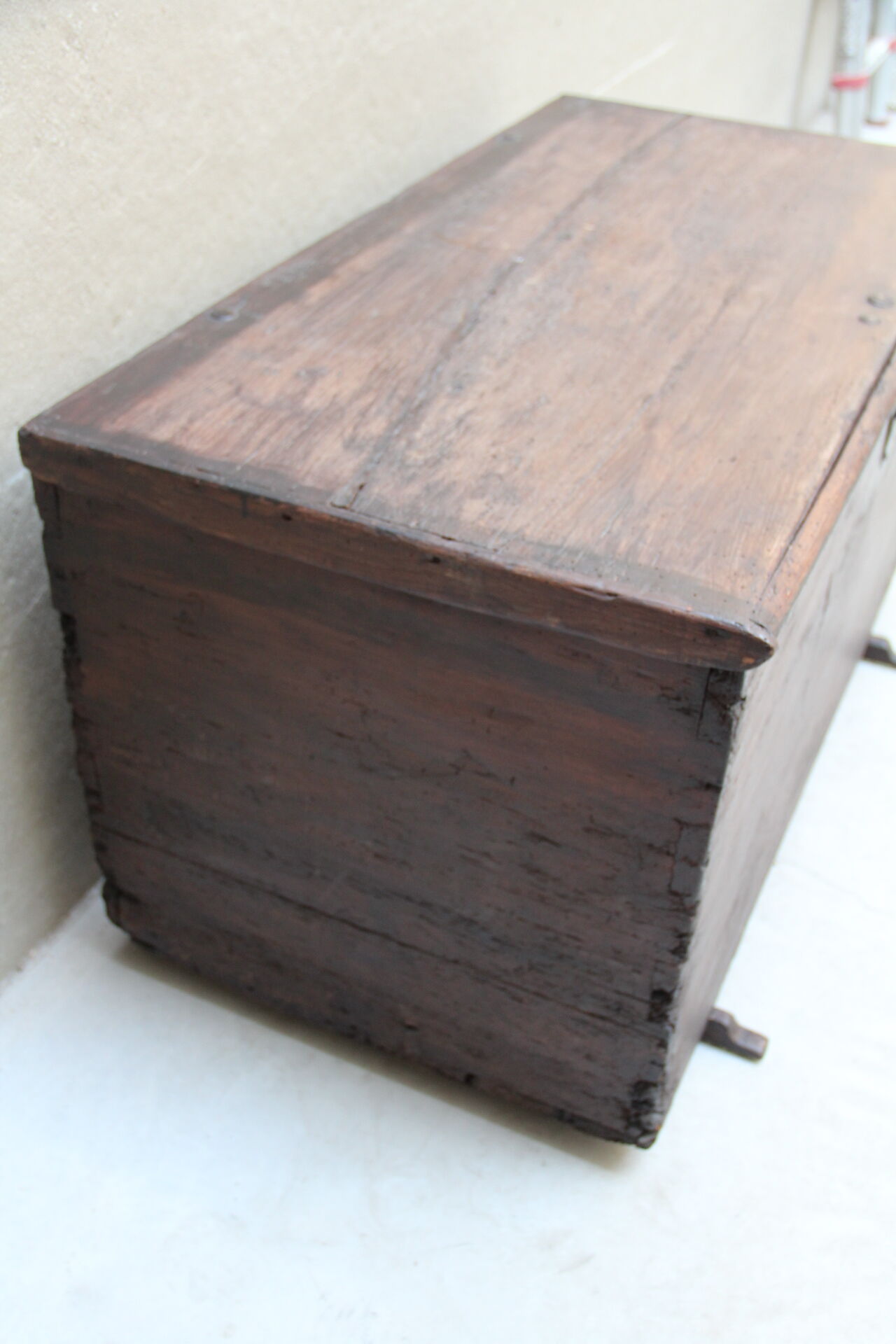 Old box made of raw wood
