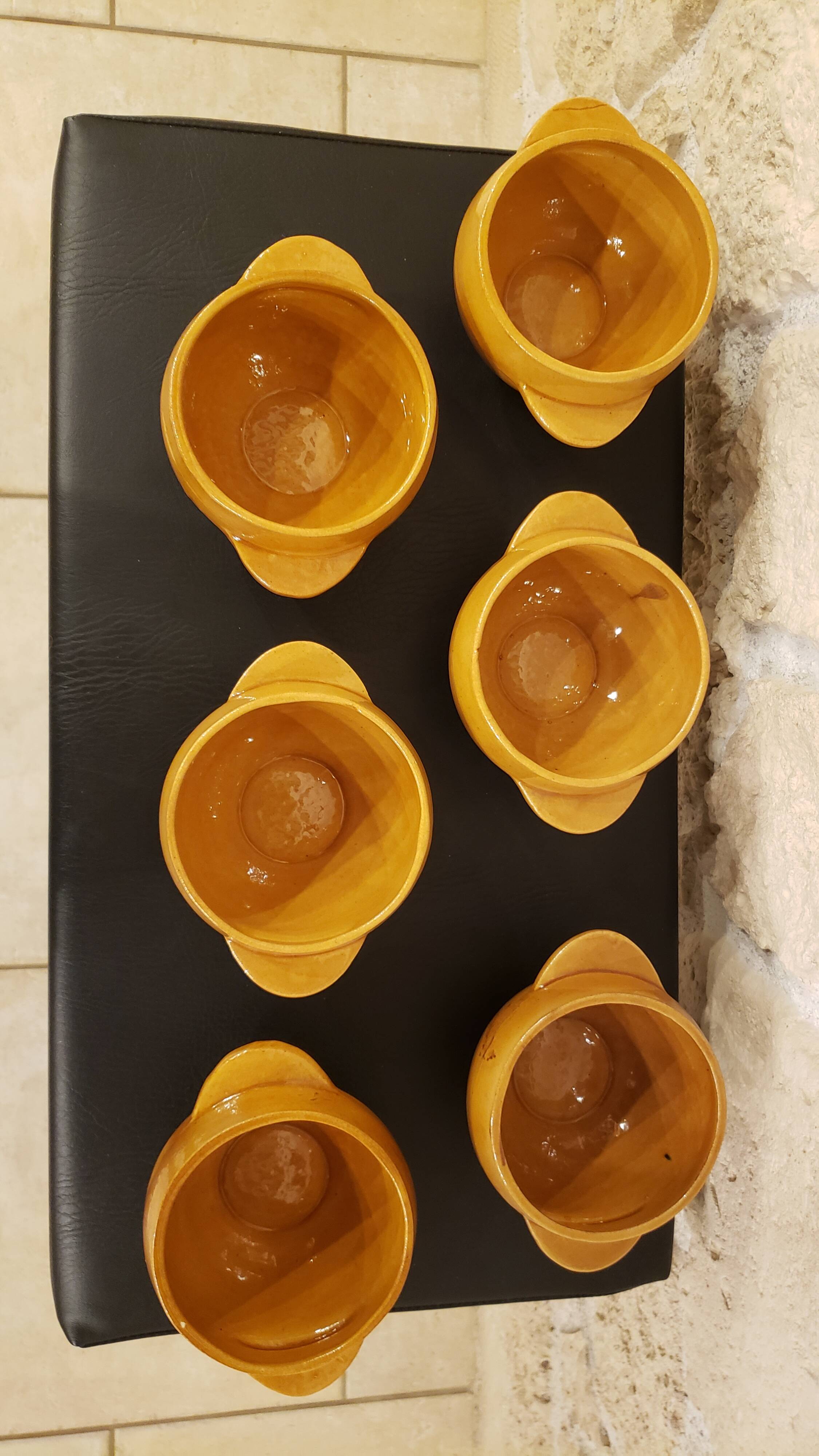 6 stoneware bowls with handles - excellent condition