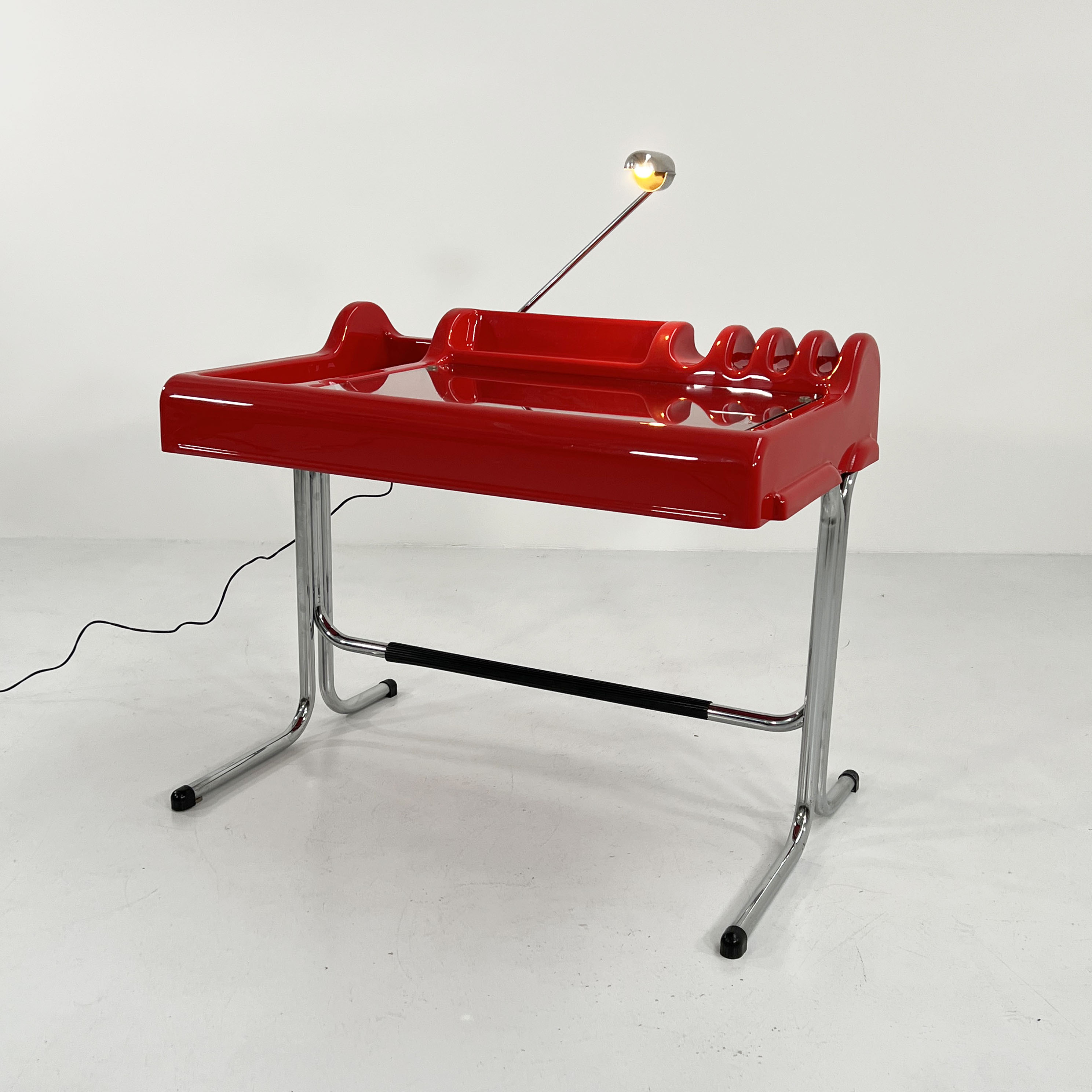 Orix desk by Vittorio Parigi & Nani Prina for Molteni, 1970