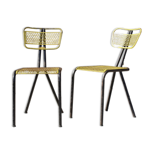 Chaises modernistes en
