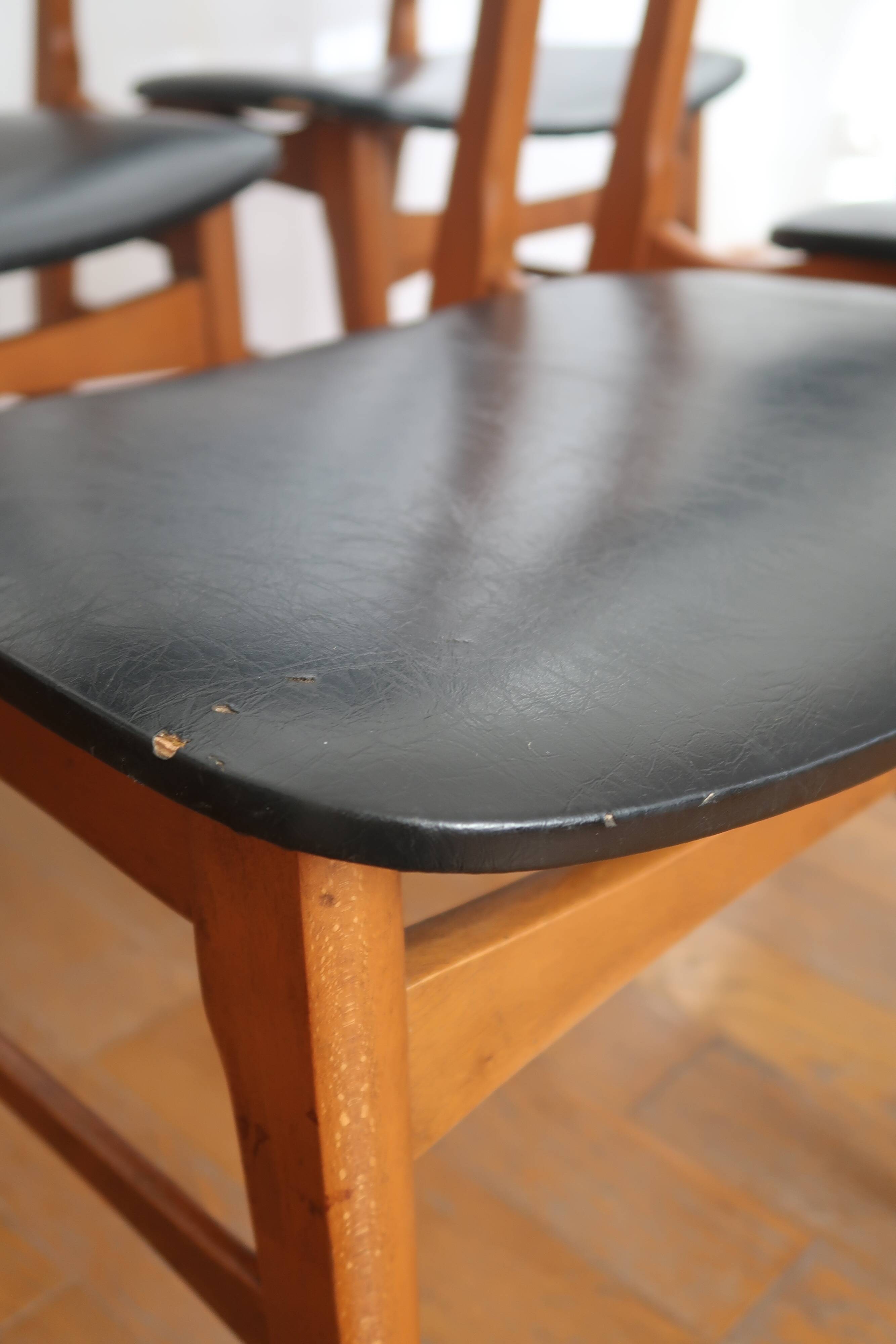 Lot de 6 chaises scandinaves skaï noir