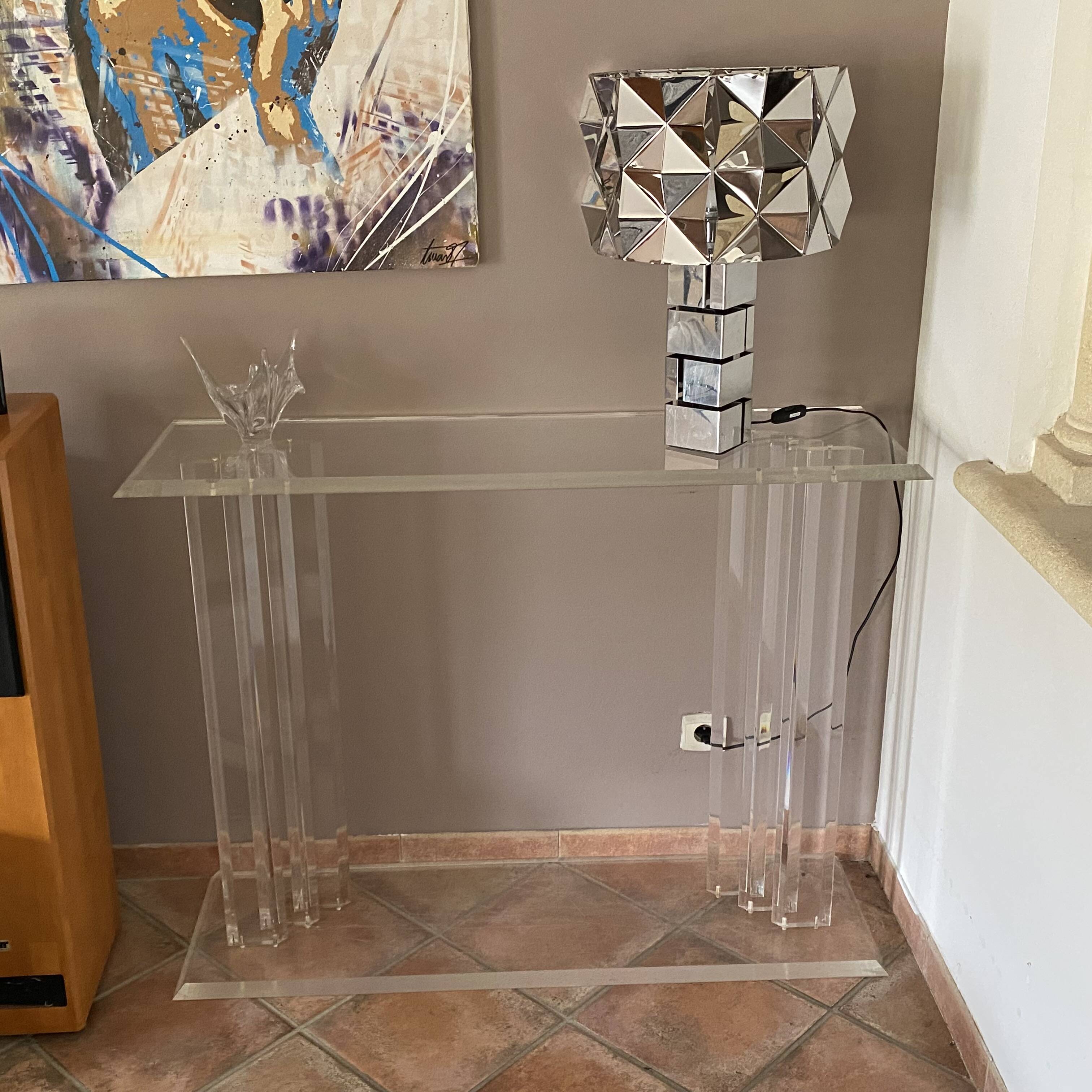 Console Cinétique Marais International. 1980. Plexiglas.