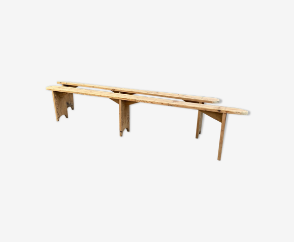 Paire de grands bancs de ferme