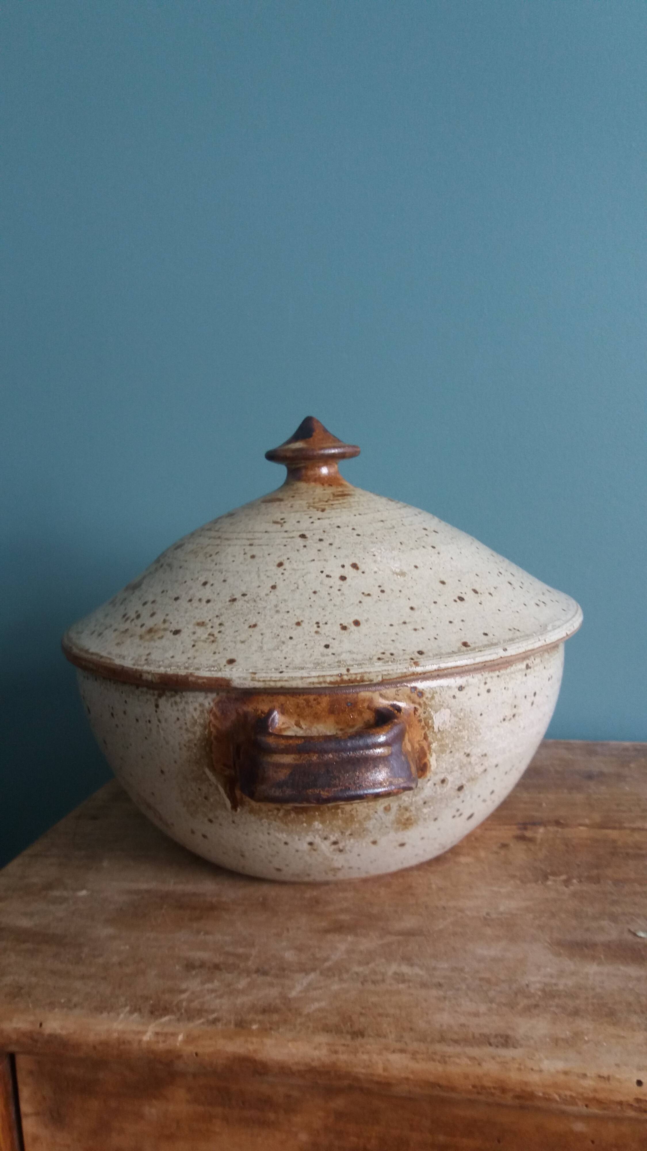 Soup tureen, vegetable dish in Puisaye stoneware signed by Jean-Pierre Prud’homme.