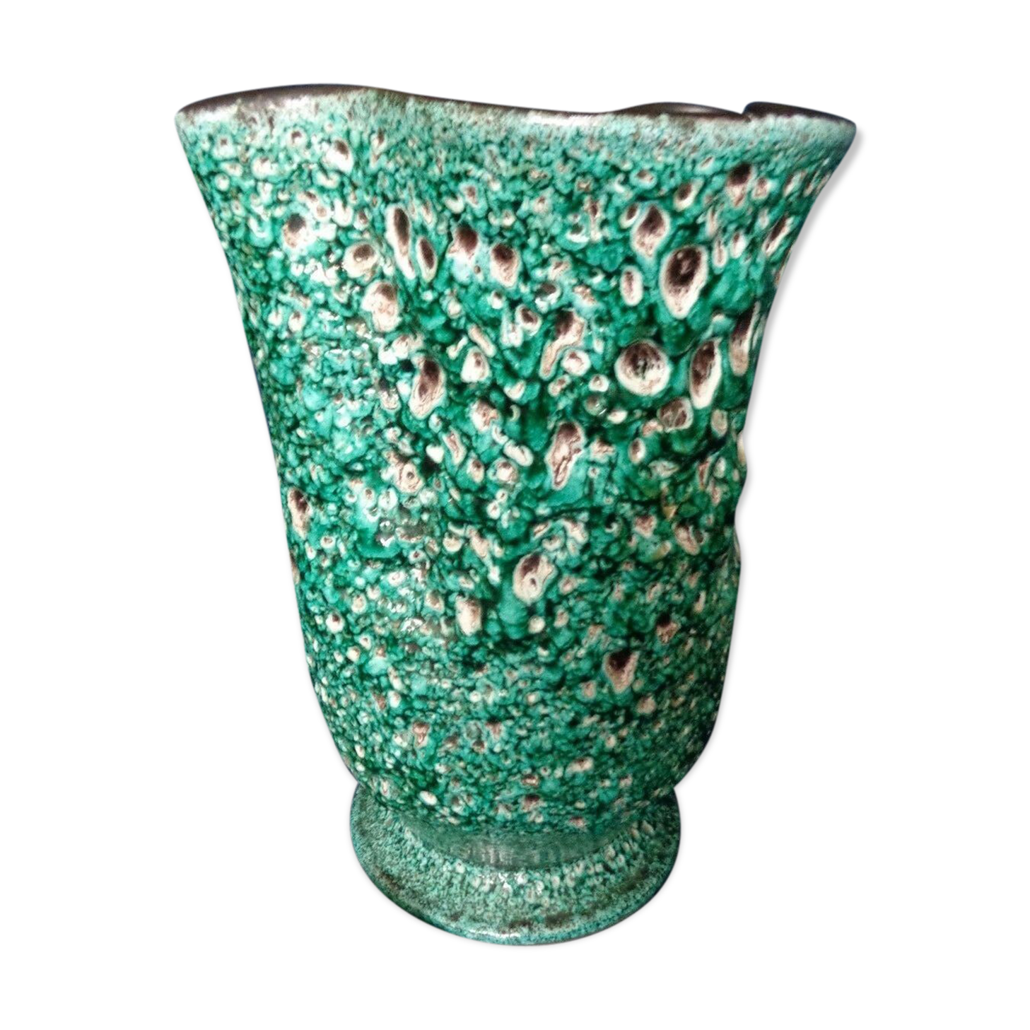 Emerald green lava vase in vintage ceramics