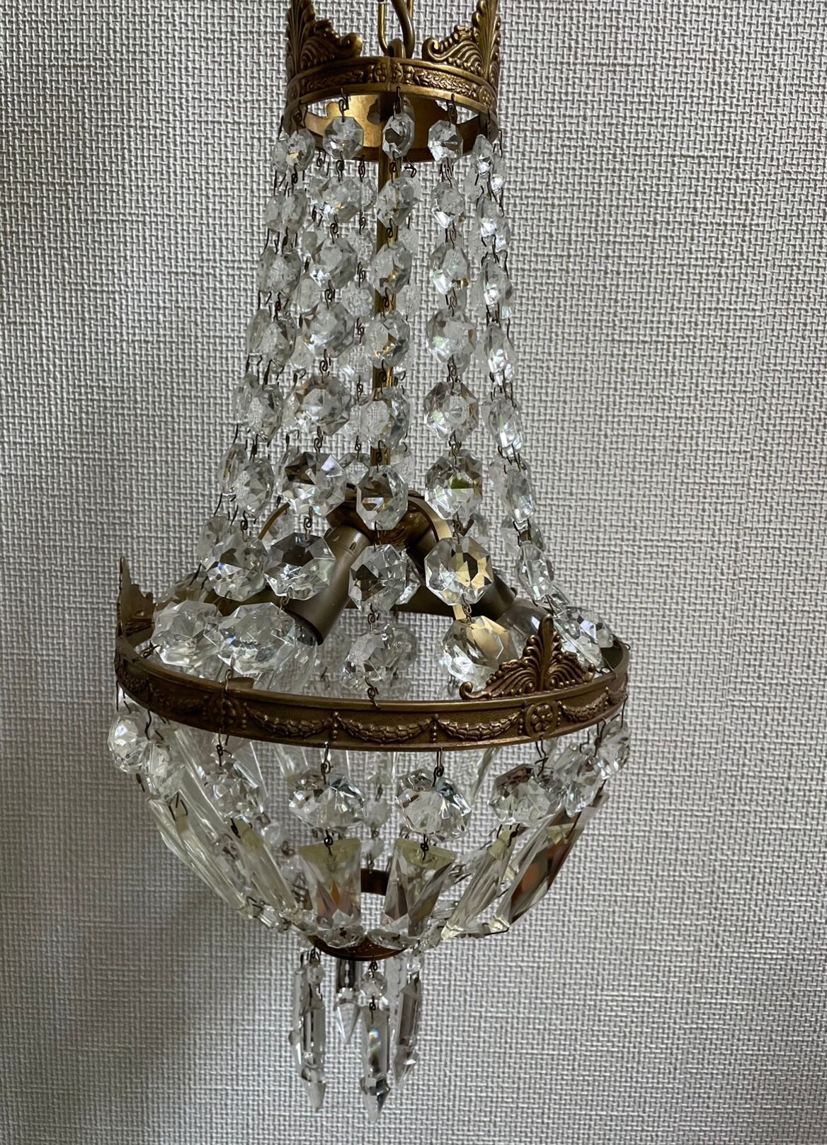 Chandelier pampilles D24