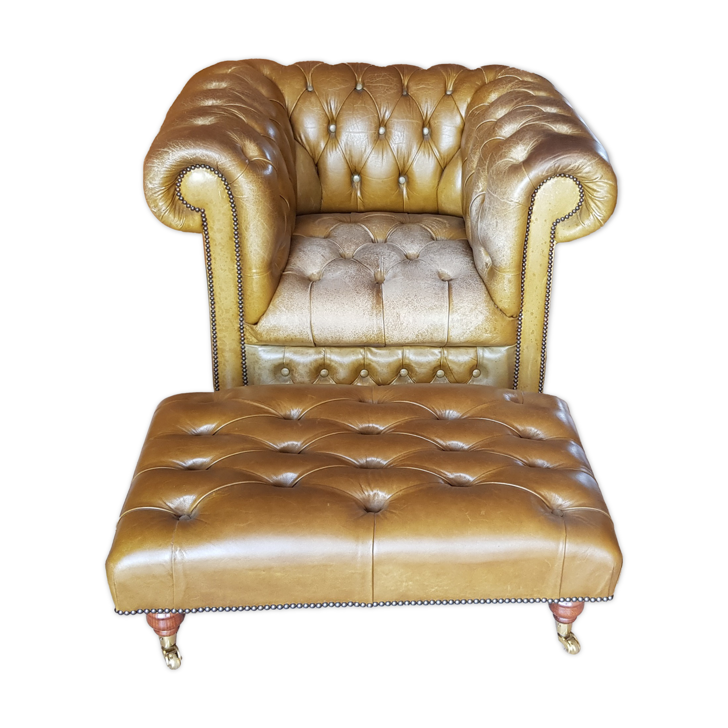 Fauteuil et repose-pied chesterfield en cuir vert
