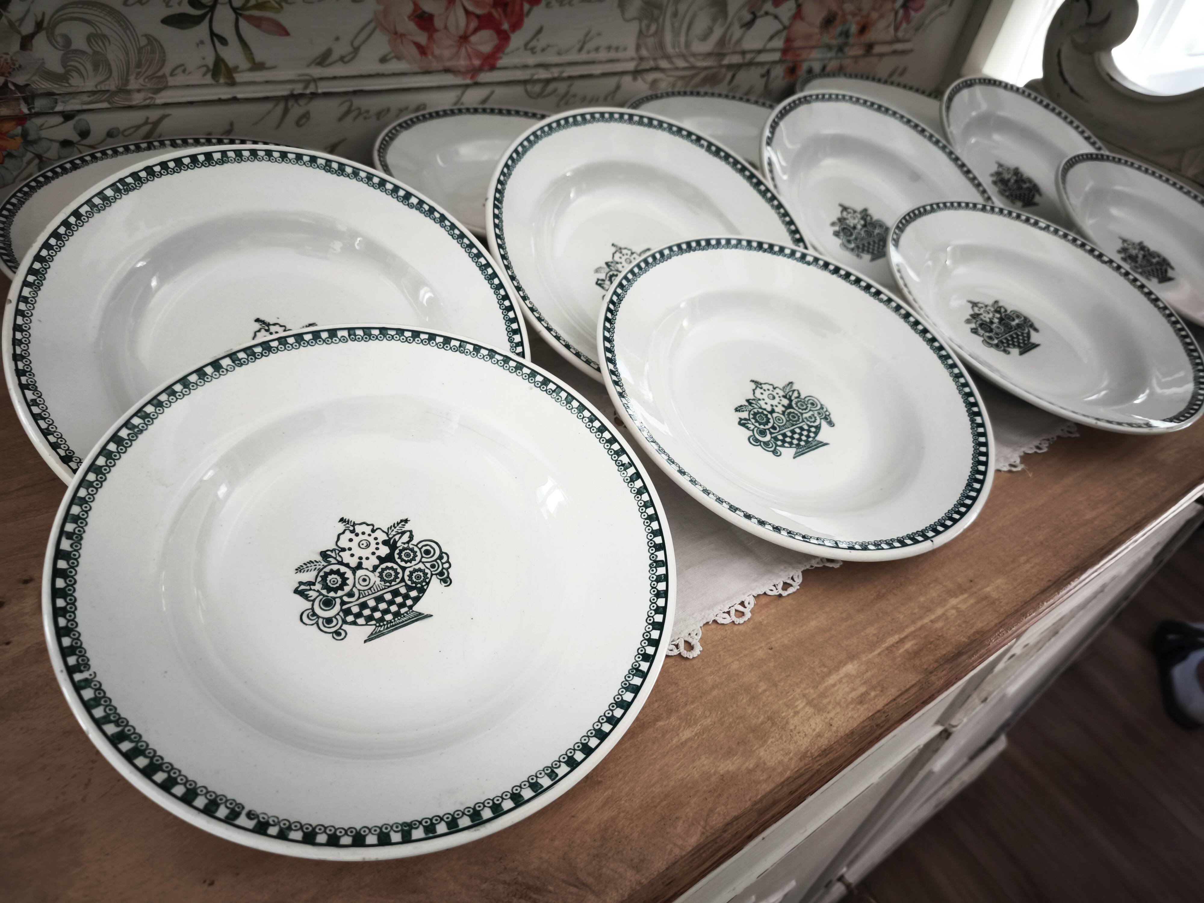 Set of 12 deep plates in Earthenware L'Amandinoise St Amand