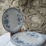 Set of 4 iron earth flat plates St Amand & Hamage Nord