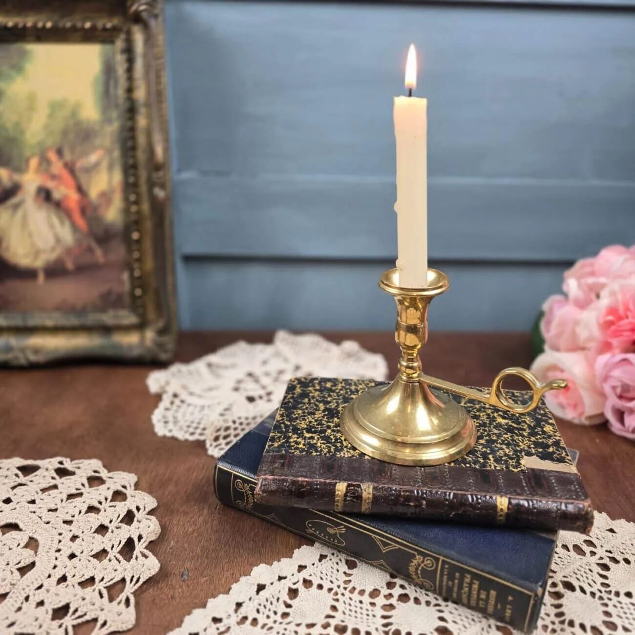 Vintage brass little cellar rat, candle holder with a lovely handle.