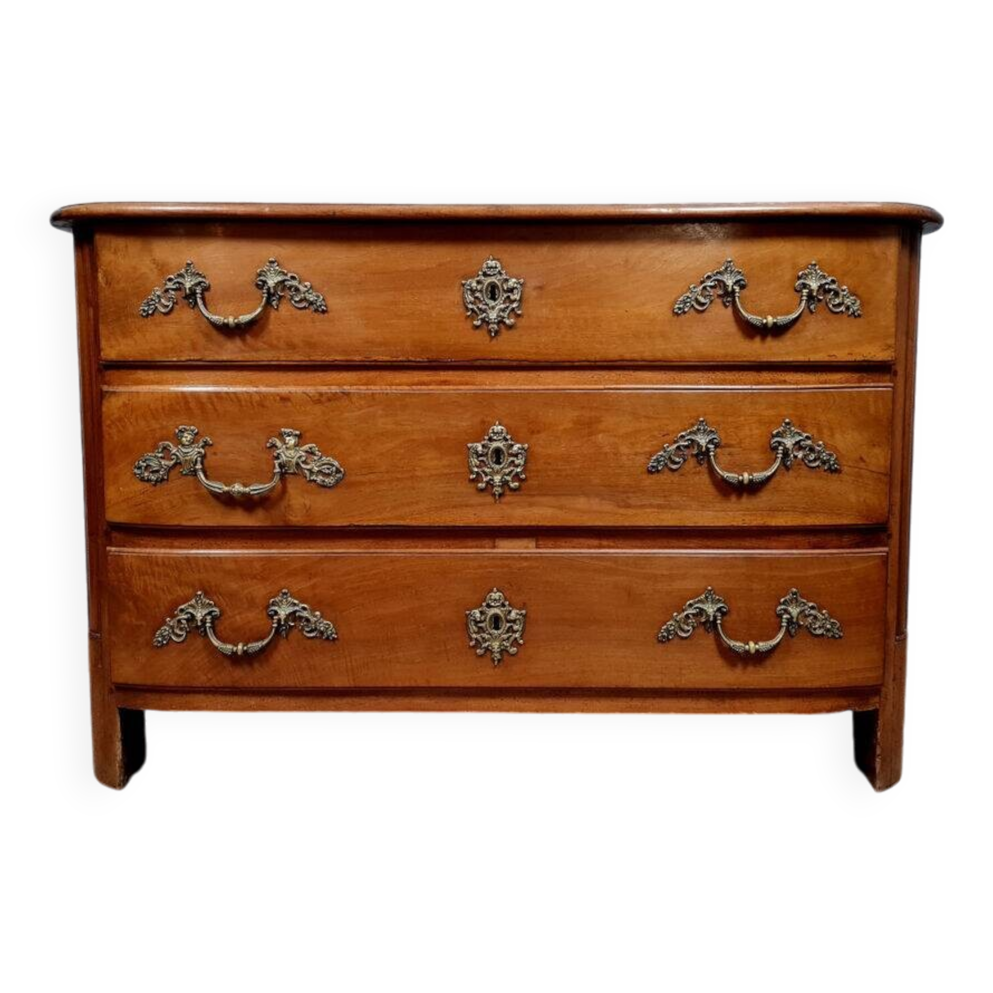 Louis XIV period arched chest of drawers in walnut circa 1720