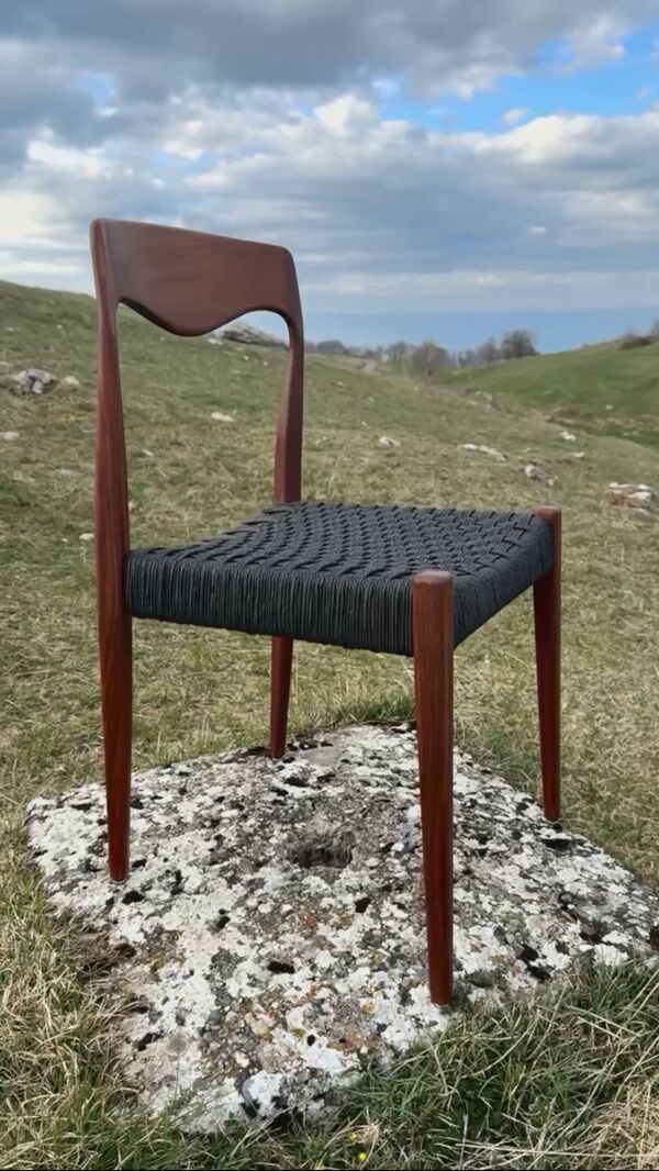 Chaise de salle à manger – Teck et corde danoise noire, 1960