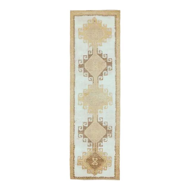 1970s Turkish Hand-Knotted Wool Cotton White Runner Rug 92x322