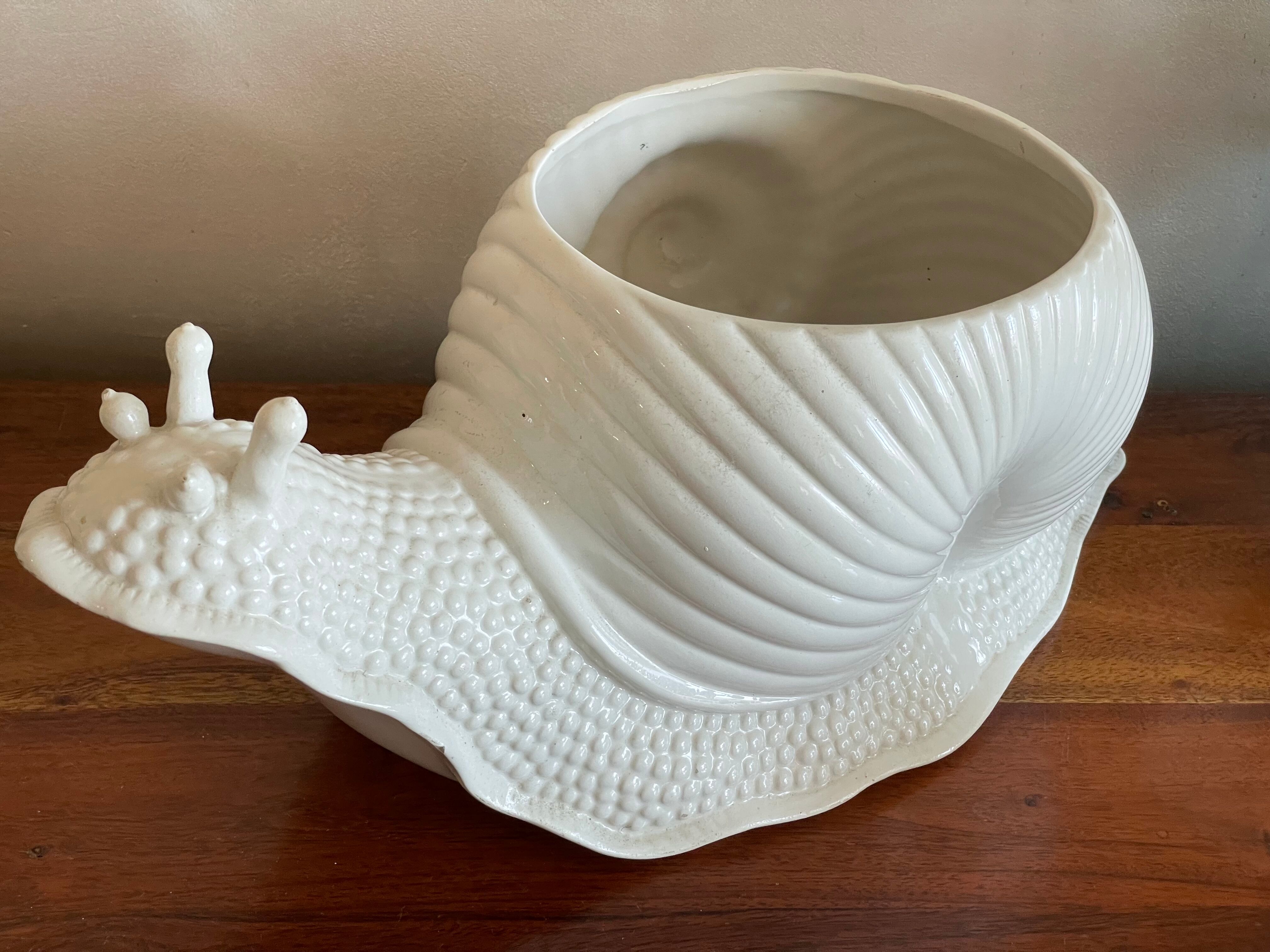 Ceramic snail pot cover