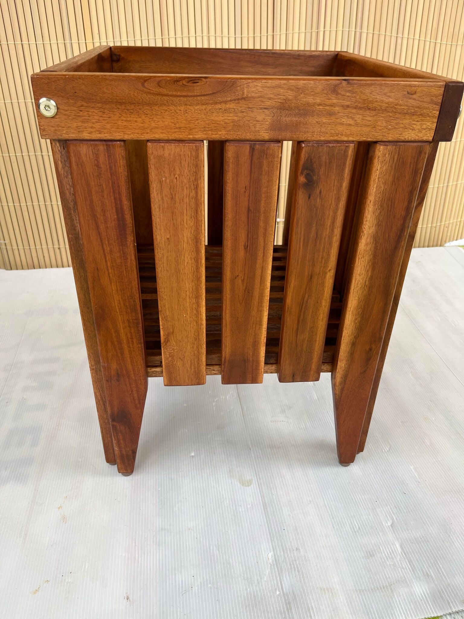 Tabouret, panier linge vintage en bois