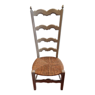 Straw chair