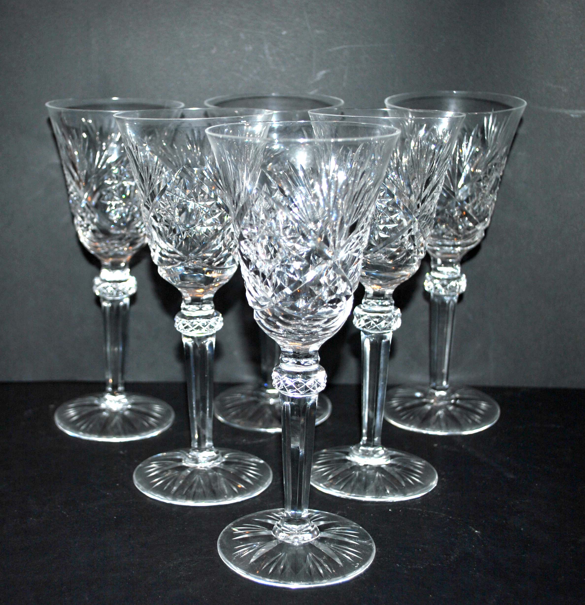Series of 6 Lemberg / Saint-Louis diamond-cut crystal water glasses? 19cm