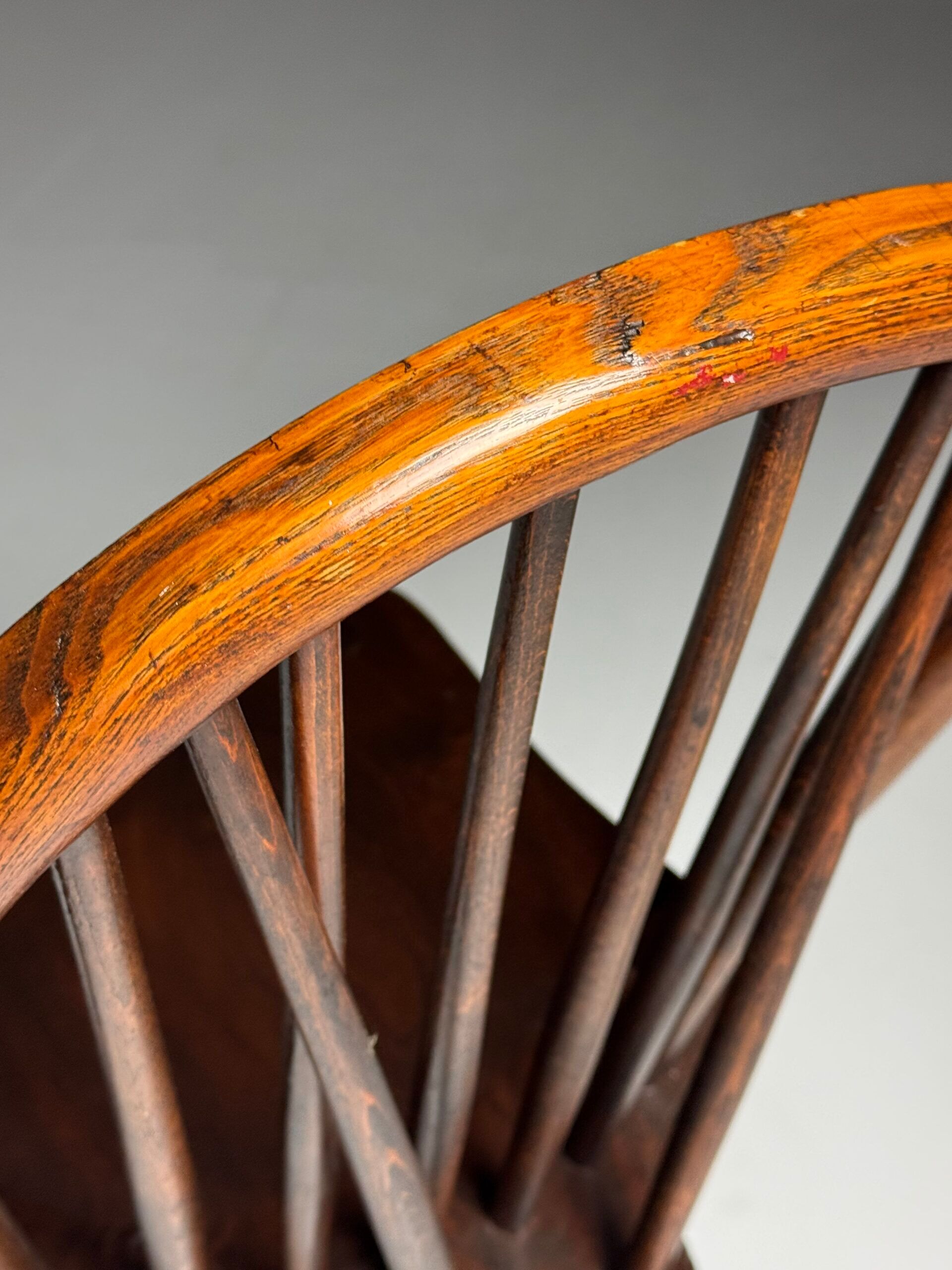Set of 4 Windsor dining chairs