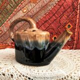 Vintage ceramic flower bouquet