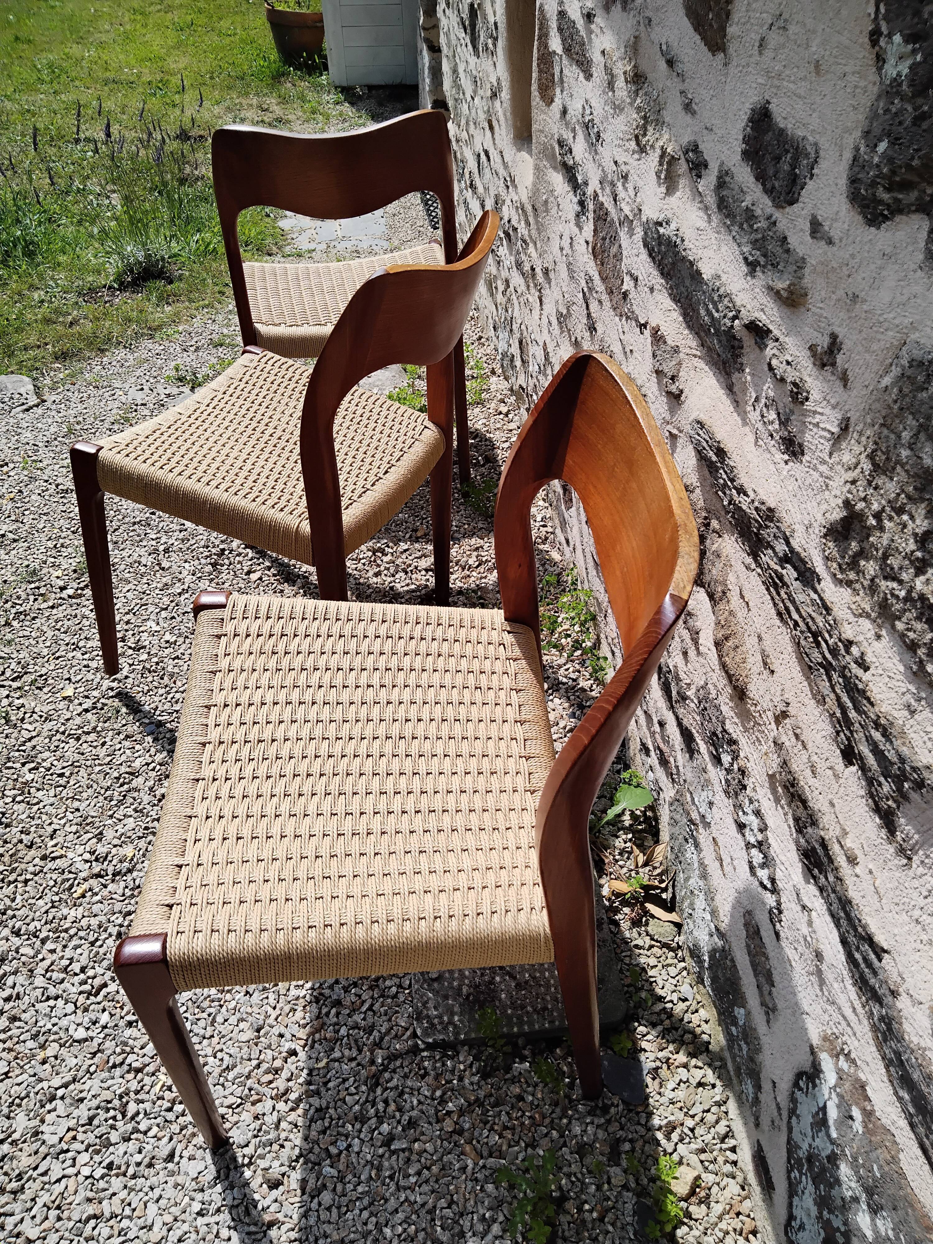3 chairs Niels Otto Moller