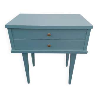 Vintage bedside table revamped