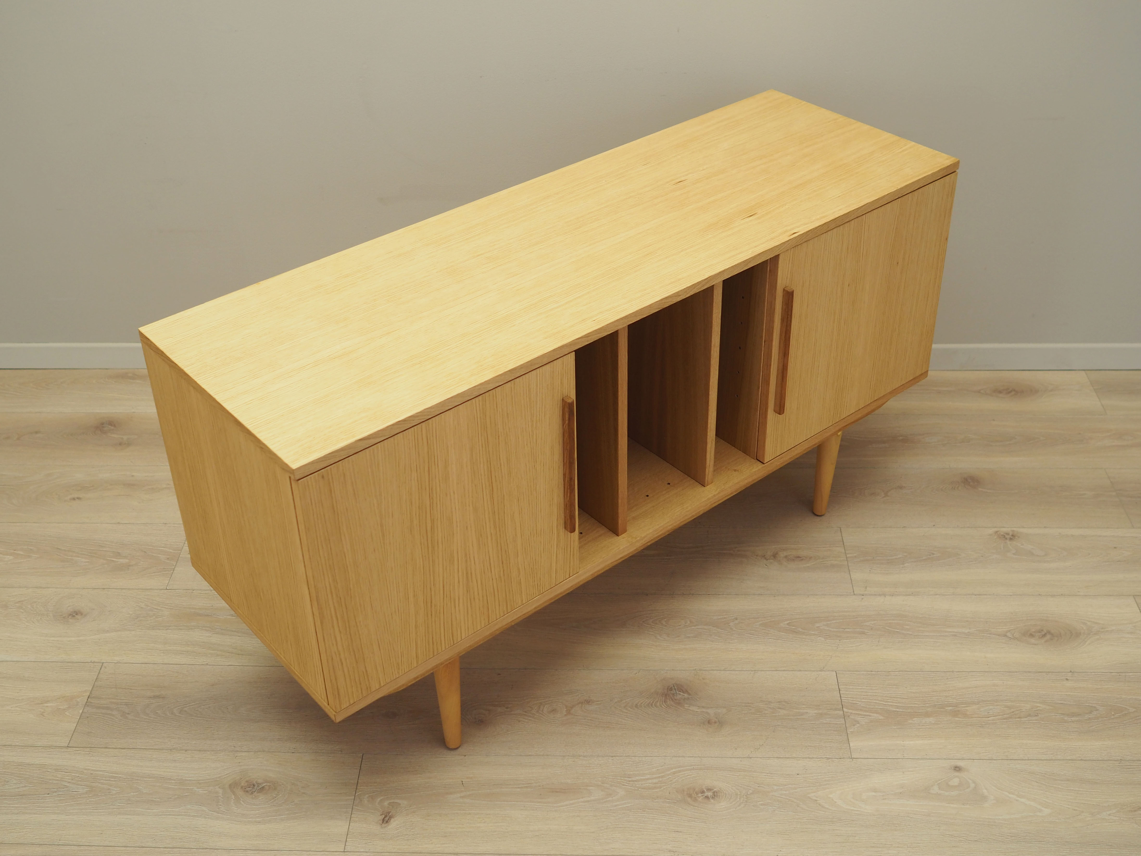 Oak dresser, Danish design, 1990s, production: Denmark