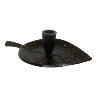 Black metal leaf candle holder