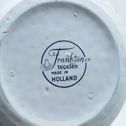 Vase rose en céramique hollandaise