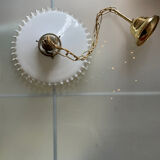 Suspension opaline
