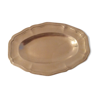 Flat oval silver metal