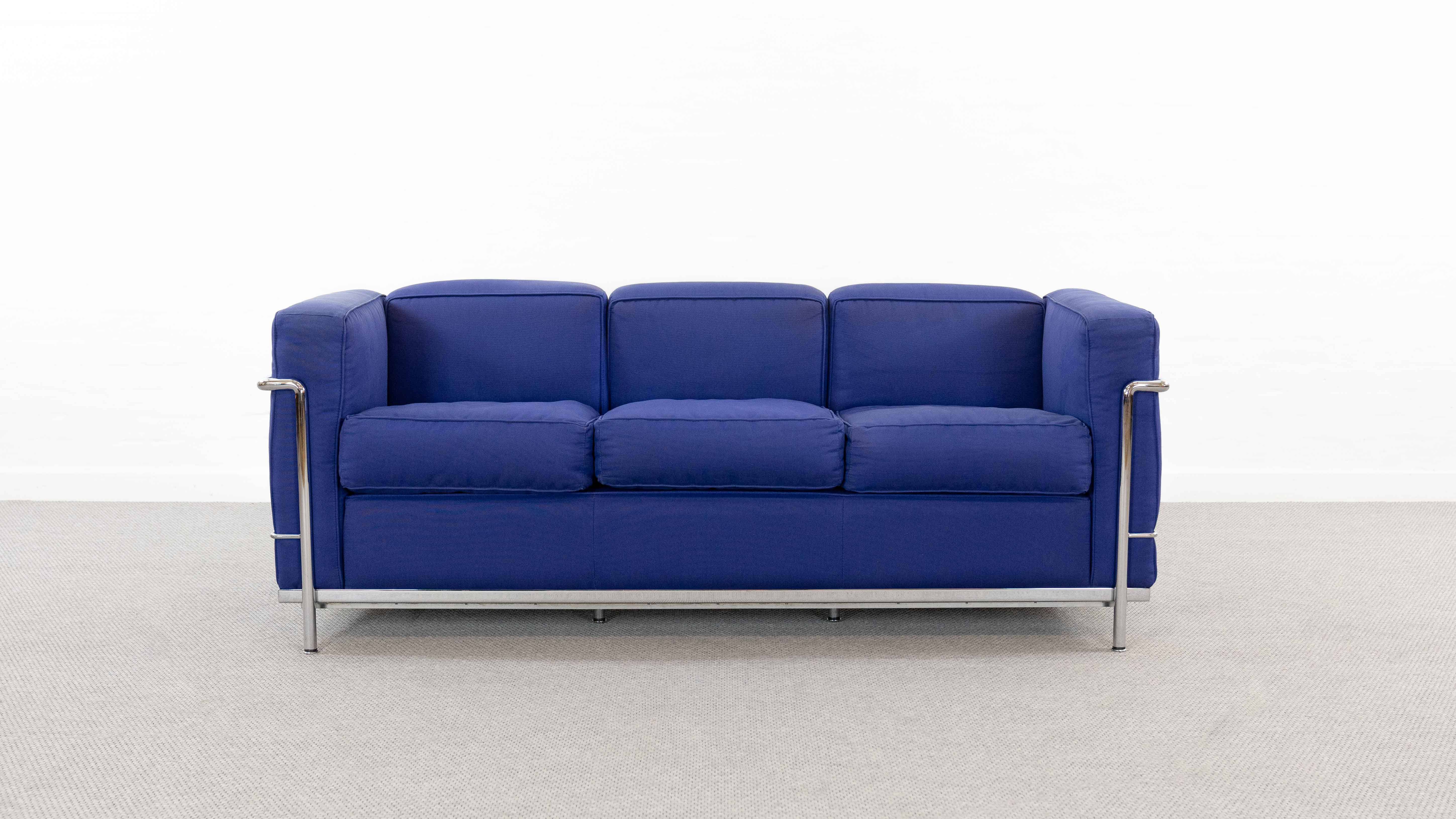 Cassina LC2 3seat Sofa by Charlotte Perriand, Le Corbusier and Pierre Jeanneret in blue fabrics