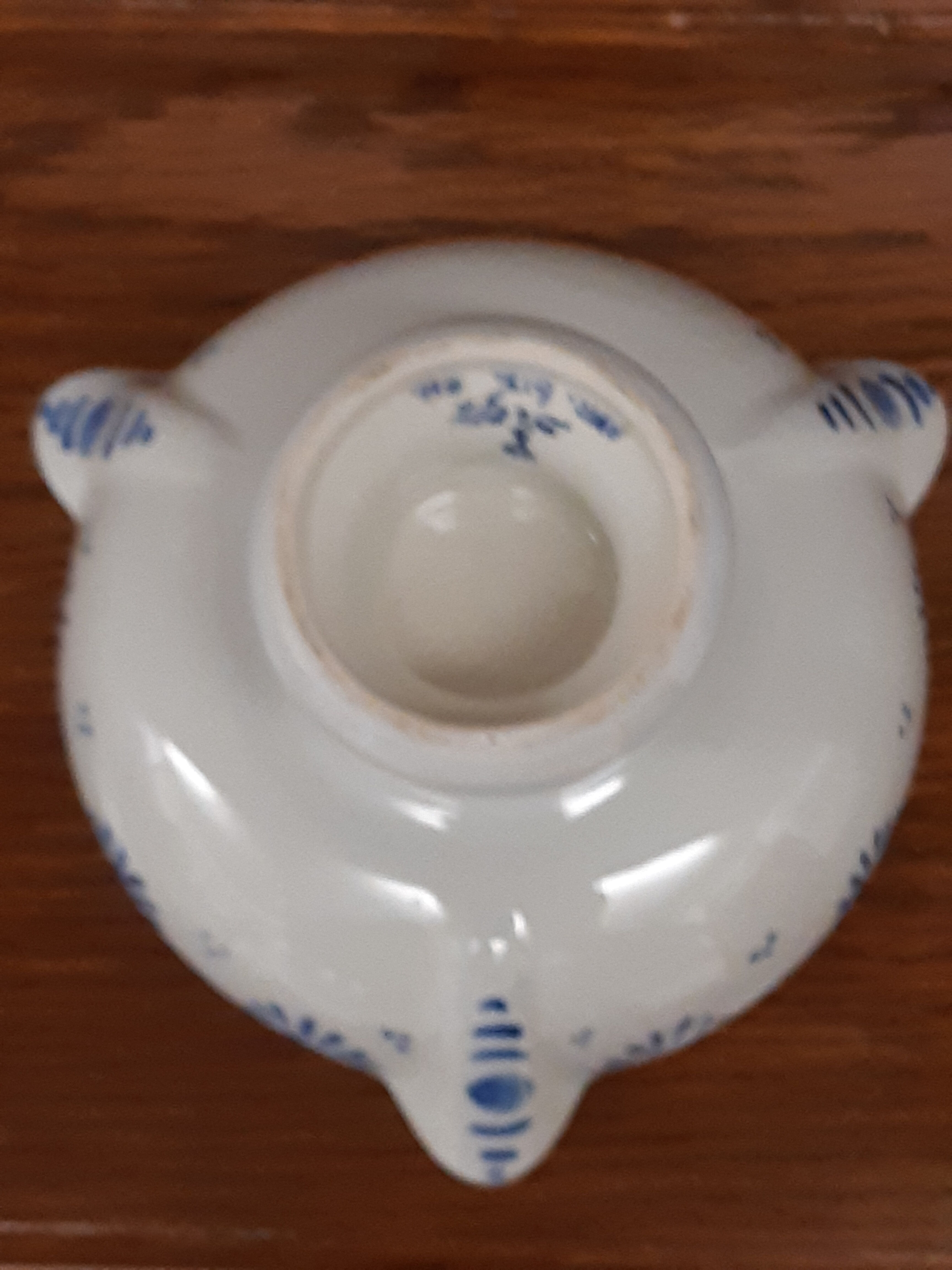 Ceramic standing cup by Delft