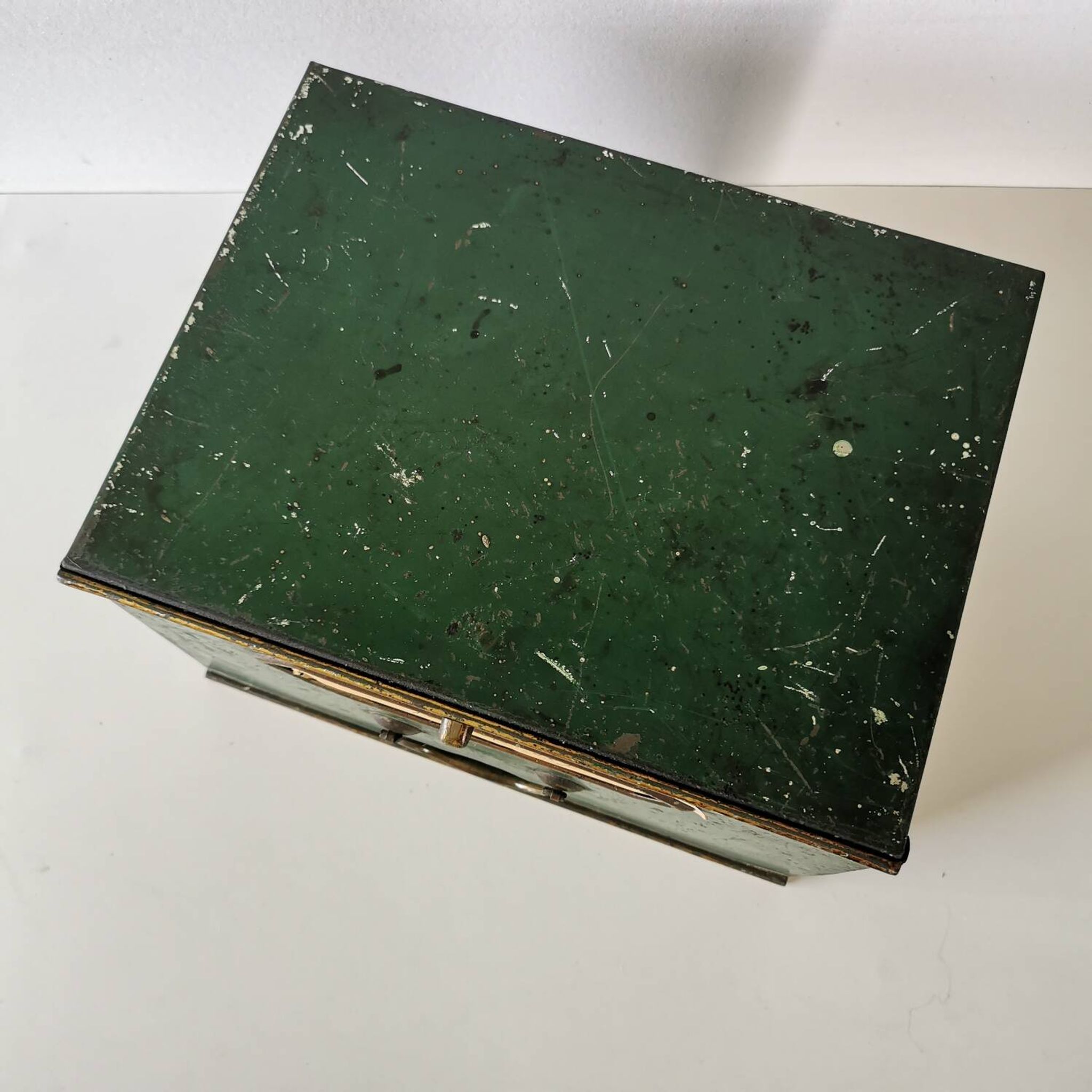 Ancienne Boîte à archives en métal / casier de notaire