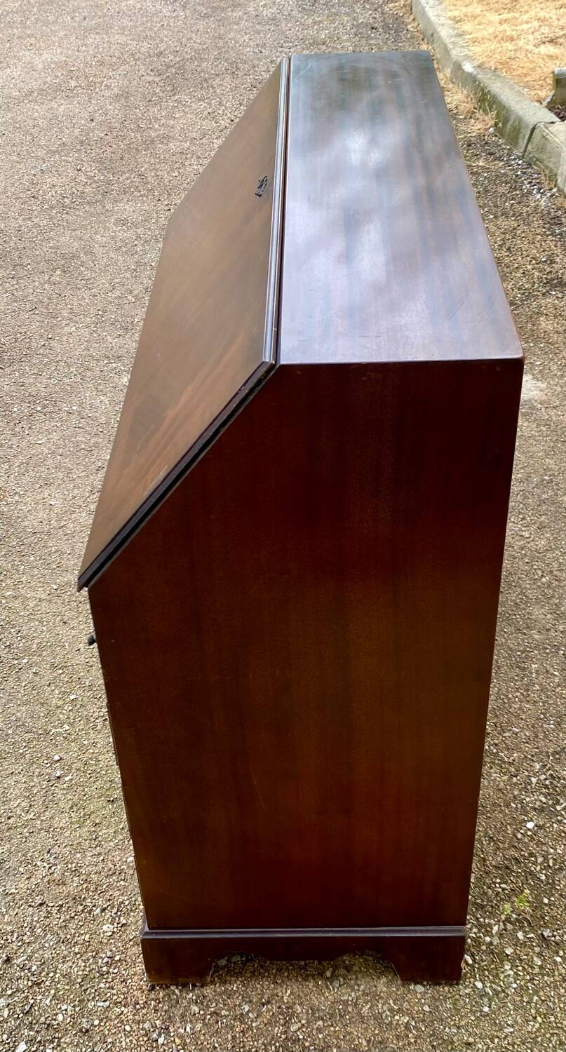 Secretary, chest of drawers, desk, scribe in solid mahogany