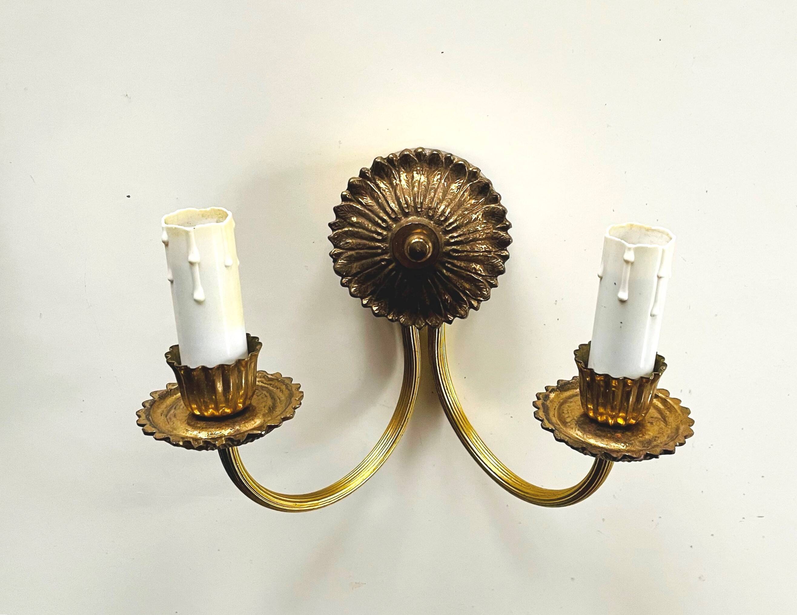 Pair of Louis XVI style wall lights. Vintage 50s