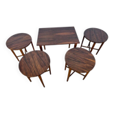 Ensemble de tables gigognes en palissandre, conçu par Poul Hundevad, Danemark, années 1960.