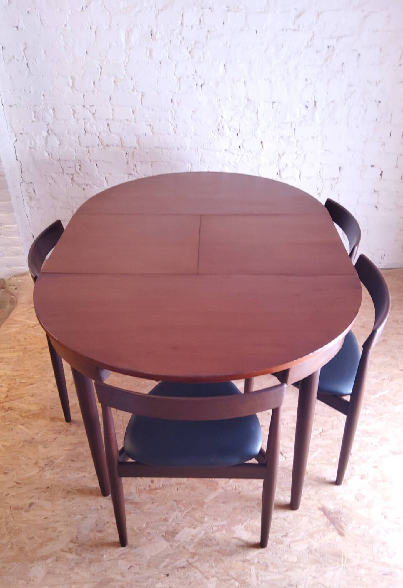 Danish Scandinavian table and chairs by Hans Olsen for Frem Røjle 1960