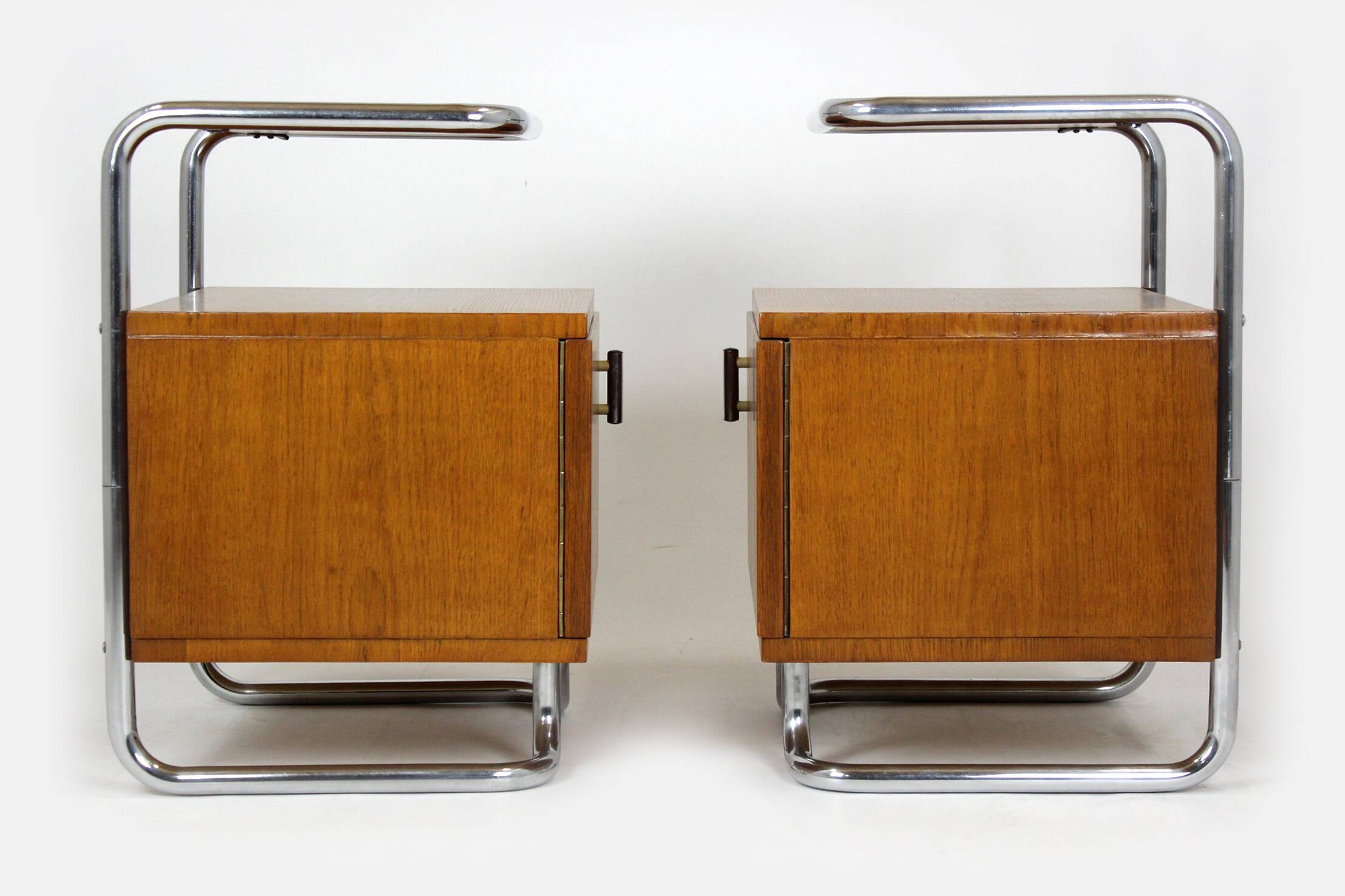 Restored Bauhaus Bedside Tables by Hynek Gottwald, 1930s, Set of 2