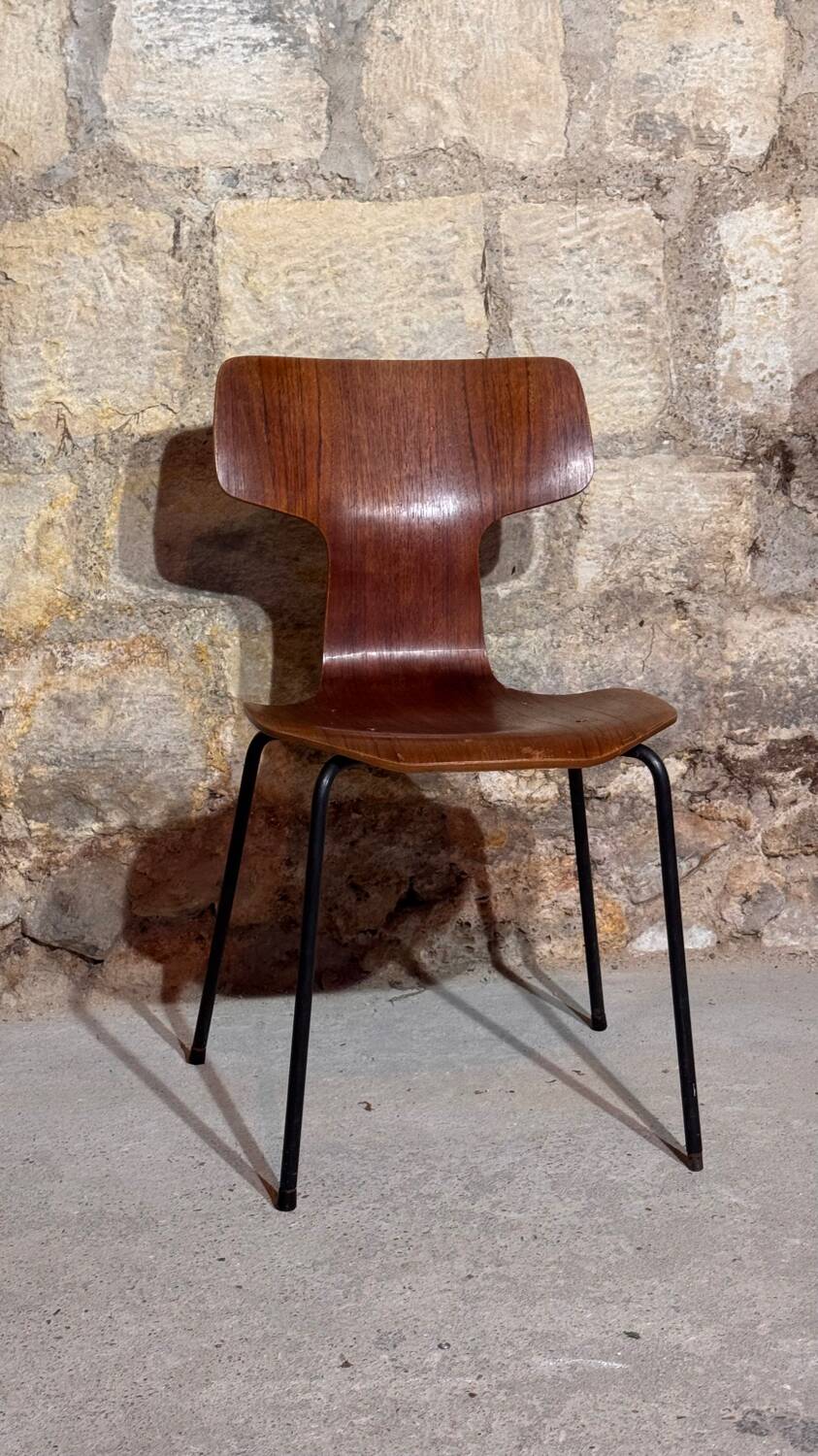Arne Jacobsen Chair - Hammer
