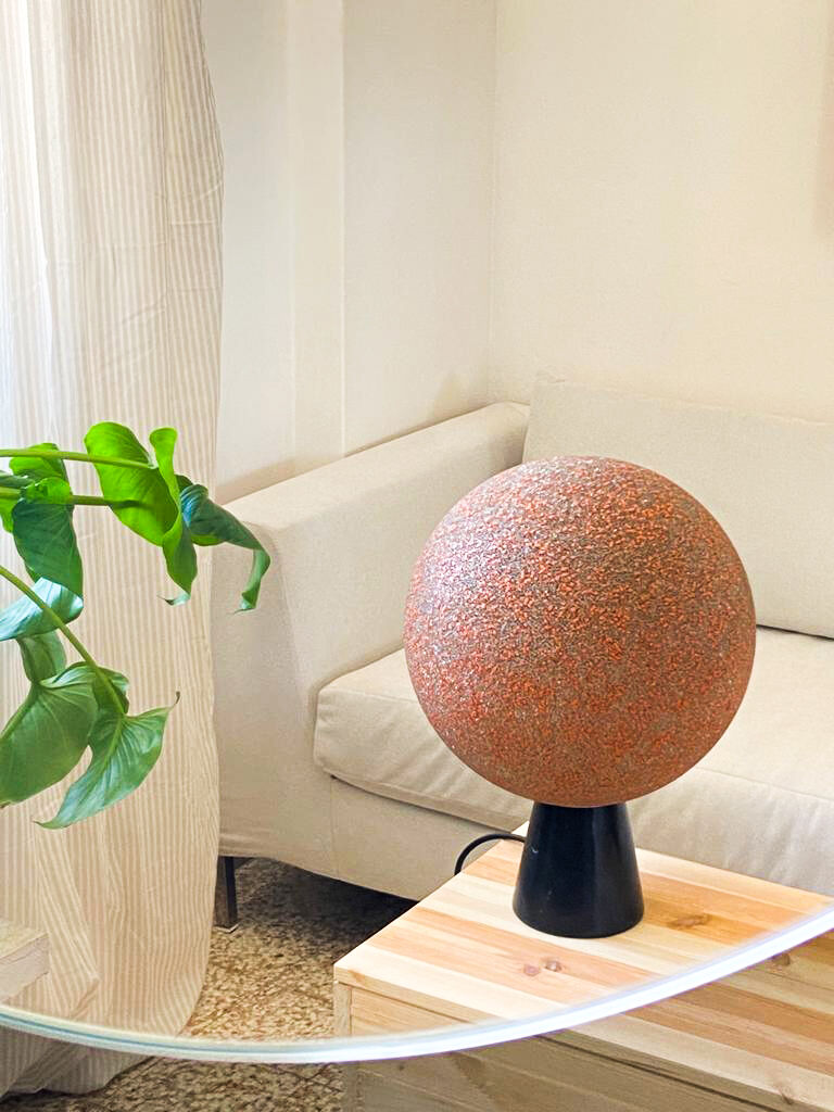 Lampe de table « Marte » avec base en marbre noir Marquina Jonh & Silvia Reid Années 1960