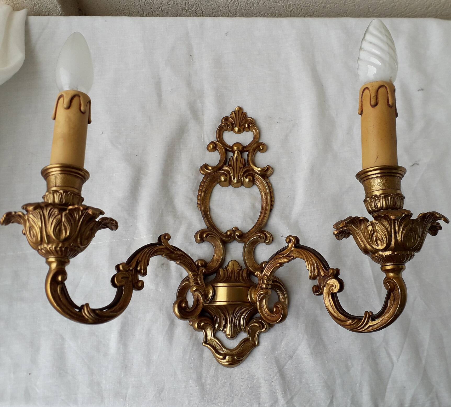 Bronze wall light