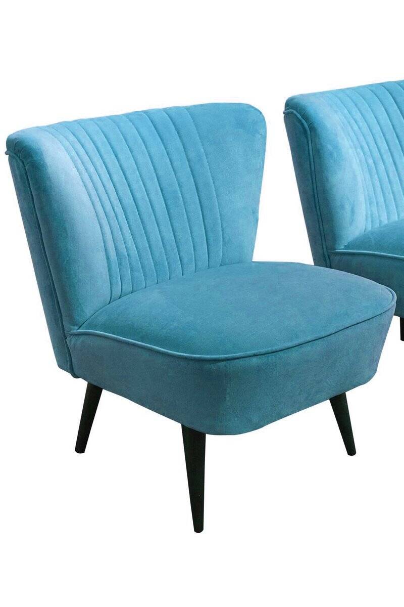 Set of azure blue club armchairs in solid beech, Mid-Century design from Hungary, 1950s.